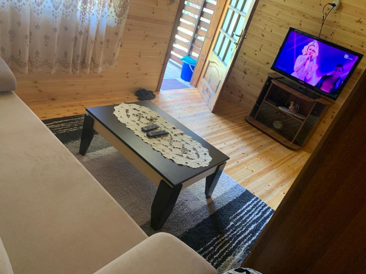 Bujtina Uji I Panjes, Log Cabins Dukat 외부 사진